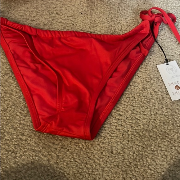 NWT! Shade & Shore Red Bikini Set - Picture 2 of 4